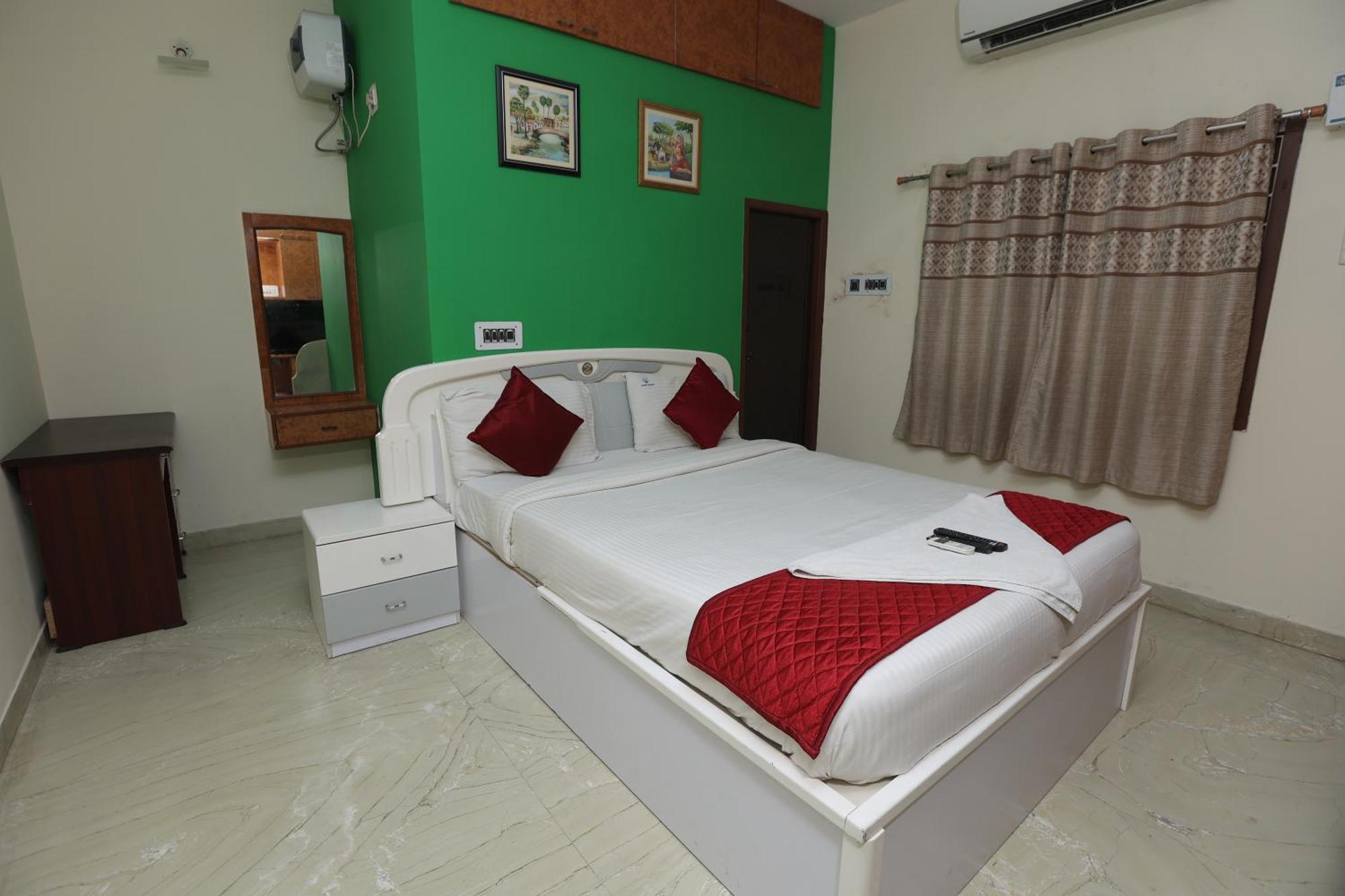 Happyhomes Porur -Near Rmz Software Park-Commerzone-Dlf It Sez Park -L&T Madrás Exterior foto